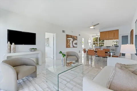 $525,000 | 2717 Yacht Club Boulevard, Unit 5E, Fort Lauderdale, FL 33304