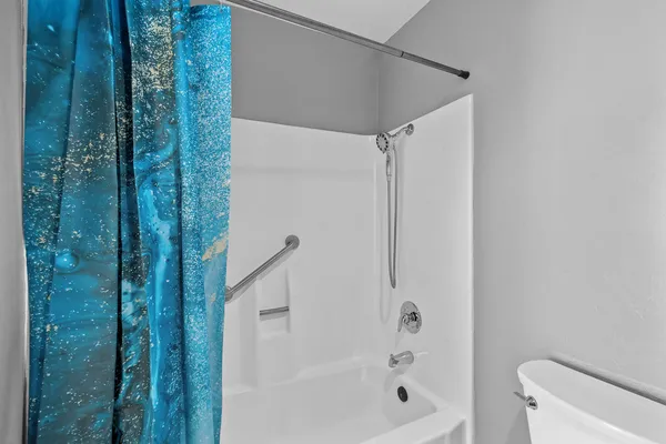 $375,000 | 7506 Parkway Drive, Unit 201, La Mesa, CA 91942