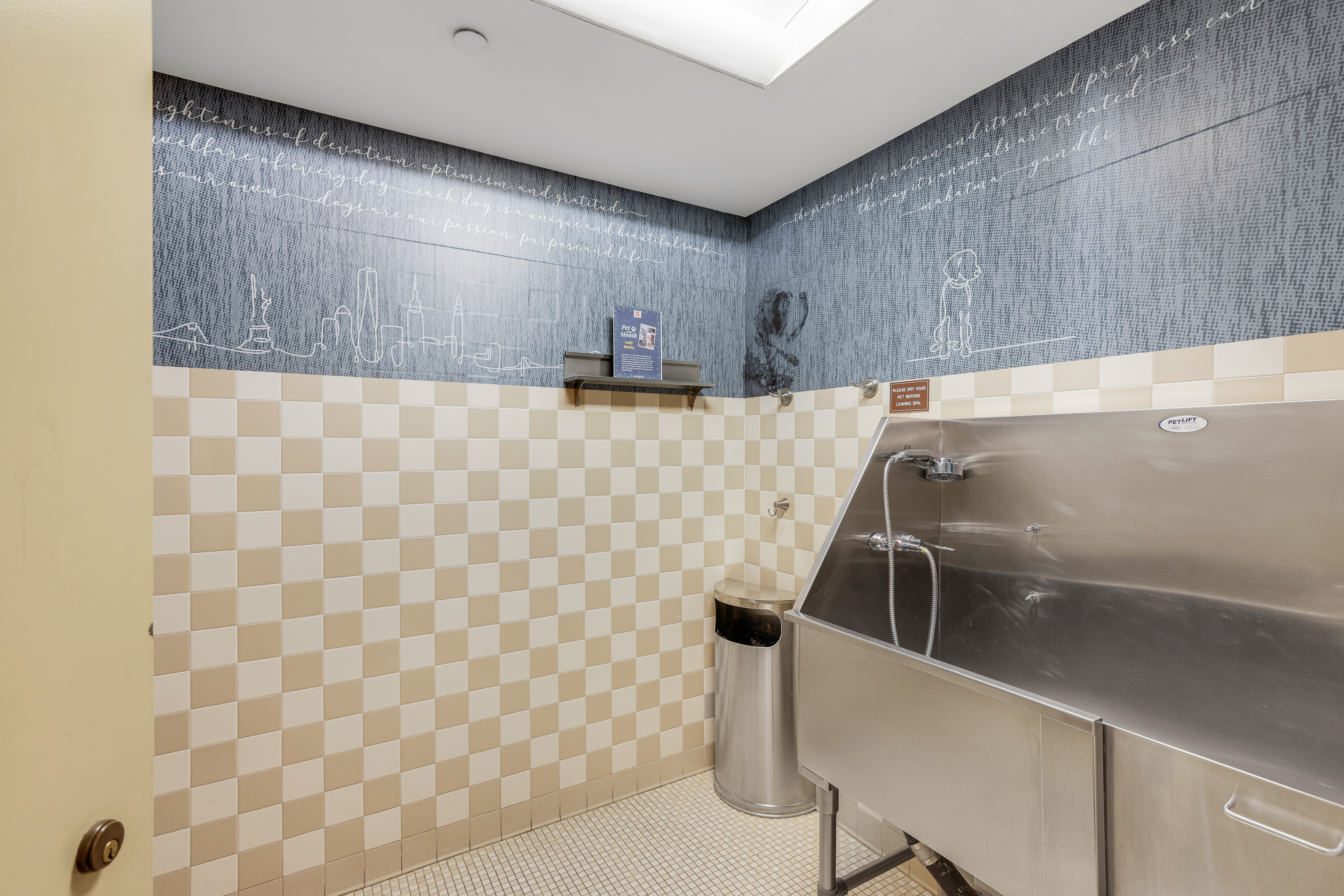 215-217 East 96th Street, Unit 25K Manhattan, NY 10128 - Photo 8 of 16 a bathroom with a shower