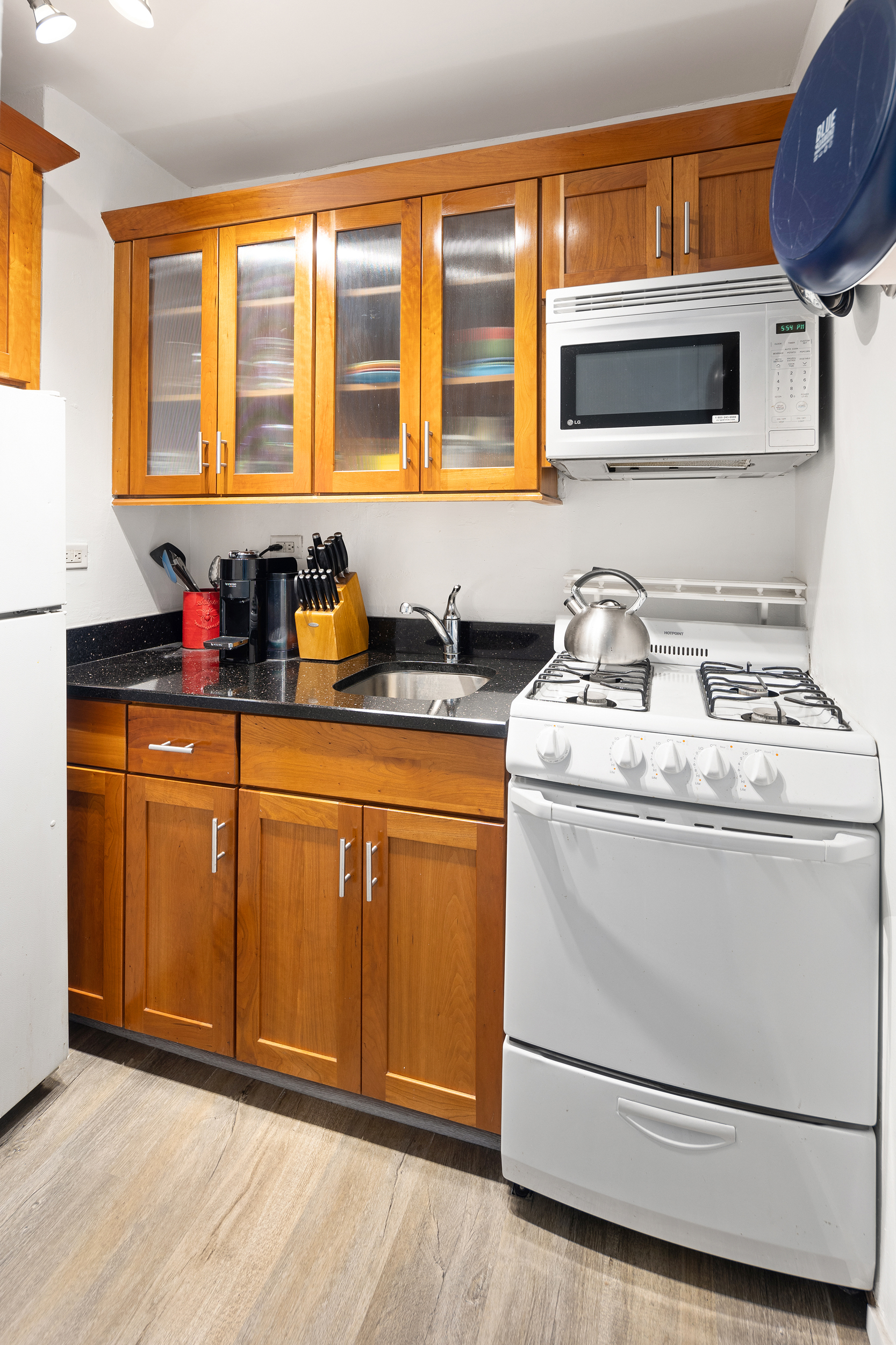 185 Hall Street, Unit 708 Brooklyn, NY 11205 - Photo 5 of 5 Gallery Image 5