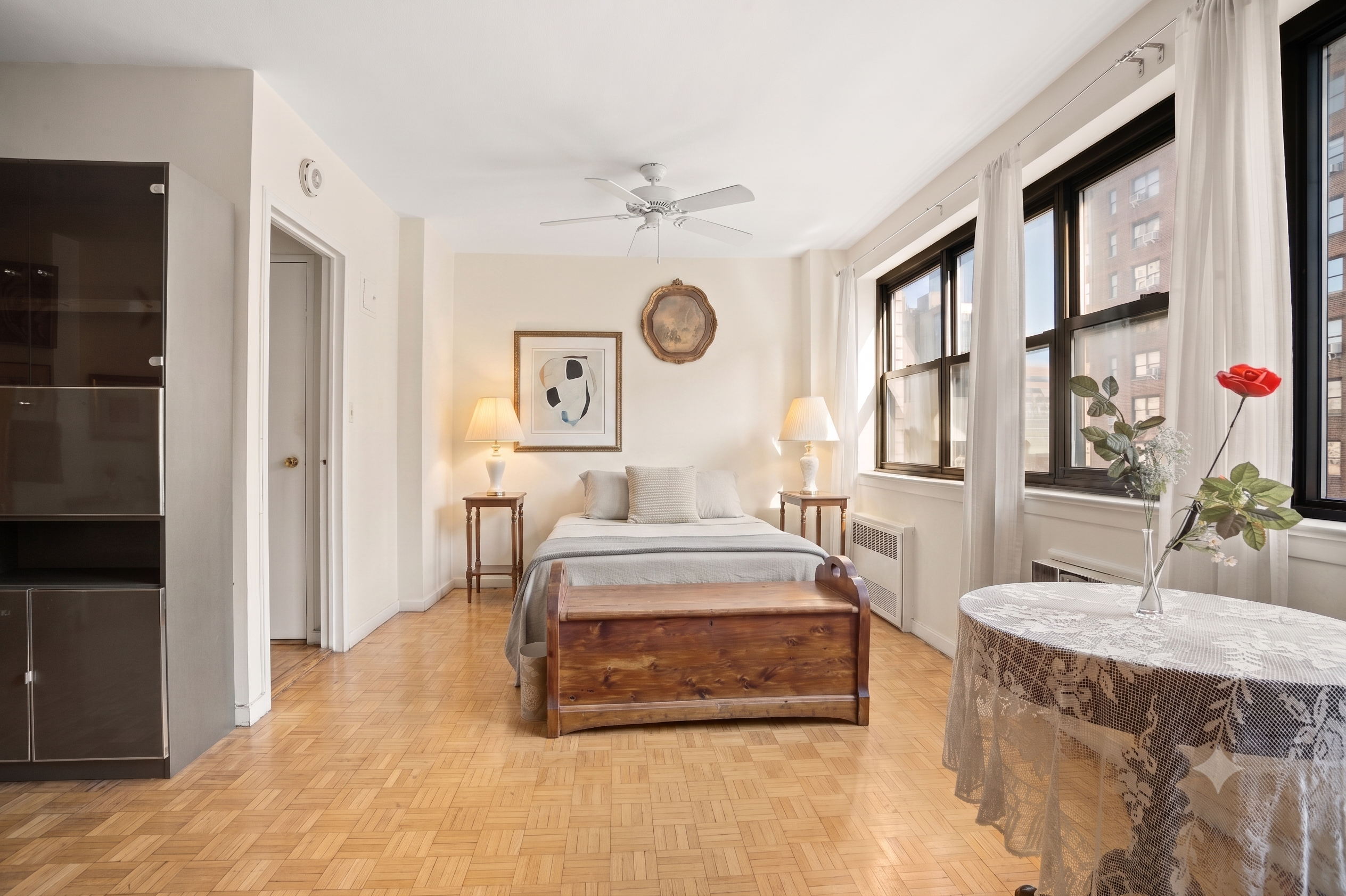 357 East 57th Street, Unit 10C Manhattan, NY 10022 - Photo 4 of 14 Gallery Image 4