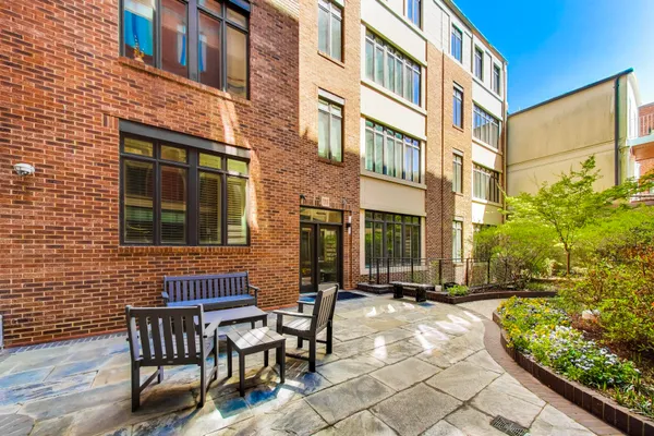 $440,000 | 2818 Connecticut Avenue Northwest, Unit 14, Washington, DC 20008