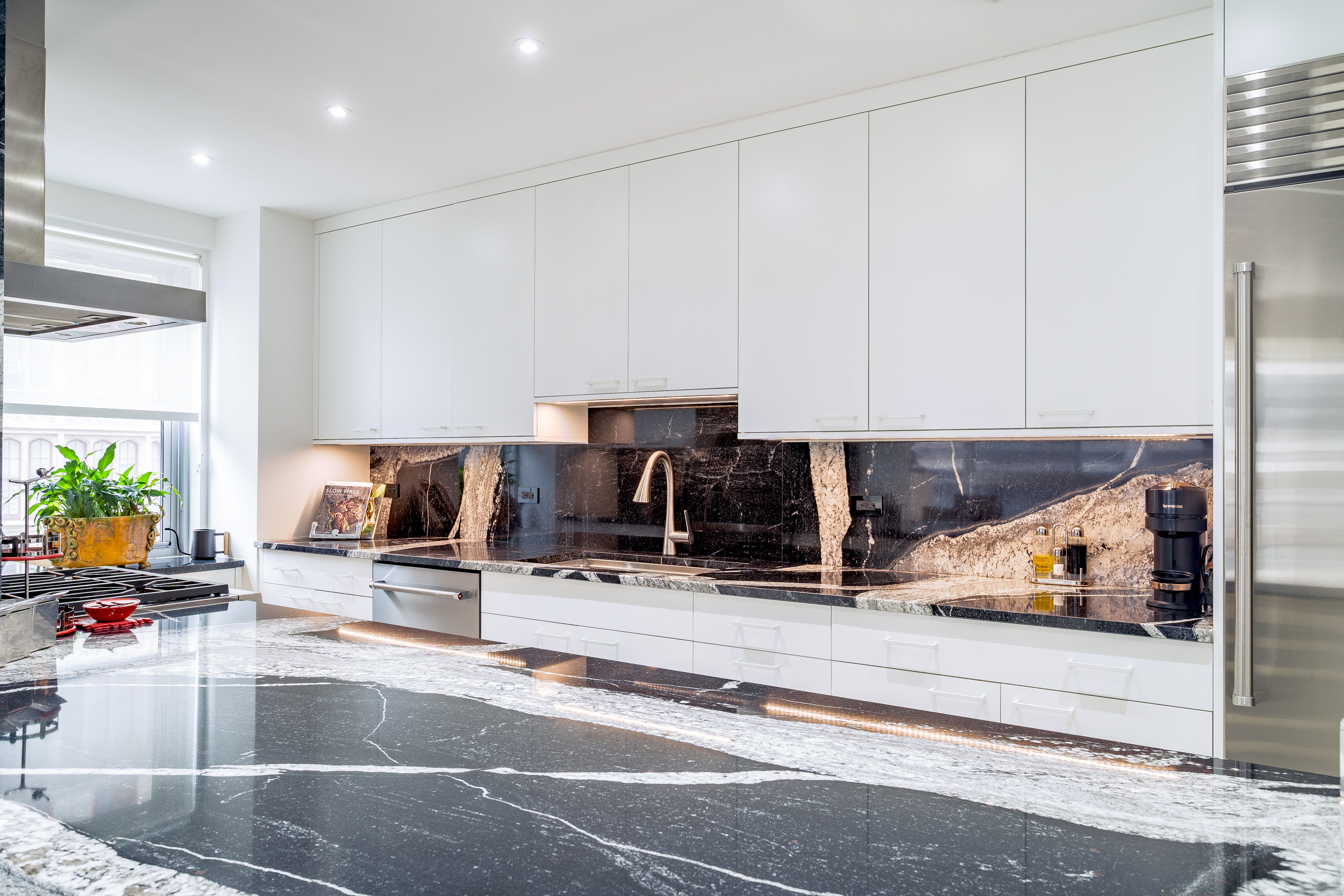 150 East 69th Street, Unit 5C Manhattan, NY 10021 - Photo 6 of 15 a view of living room with furniture and flat screen tv