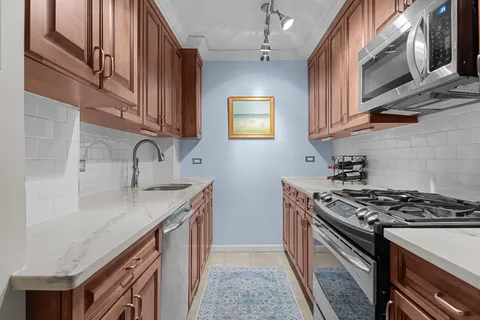 $650,000 | 400 East 77th Street, Unit 3F | Lenox Hill