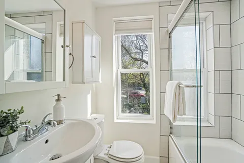 $825,000 | 1203 C Street Southeast, Washington, DC 20003