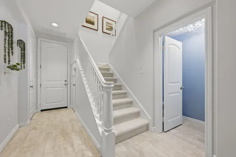 $1,379,000 | 21445 Hayley Lane, Huntington Beach, CA 92646