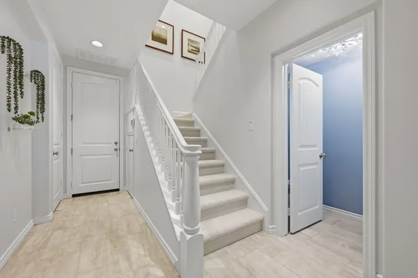 $1,379,000 | 21445 Hayley Lane, Huntington Beach, CA 92646