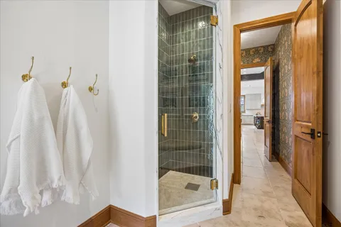 Contact Agent | 600 Logans Lane, Austin, TX 78746