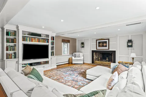 $12,000 | 60 Washington Street, Sherborn, MA 01770