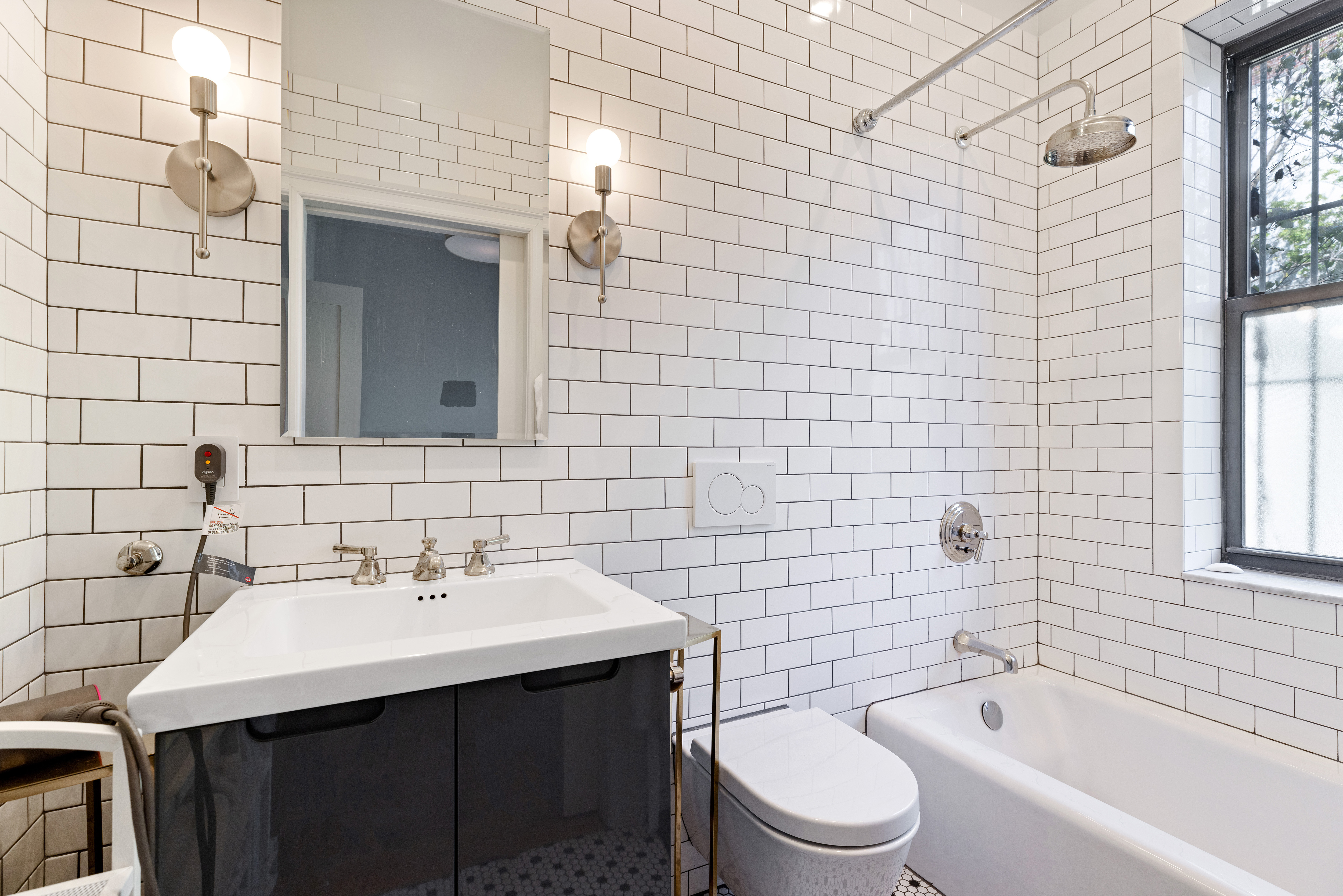 219 St James Place Brooklyn, NY 11238 - Photo 8 of 24