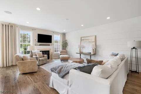 $1,405,000 | 3 Fillmore Drive, Morristown, NJ 07960