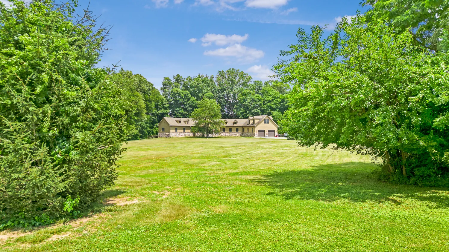 a house view with a outdoor space