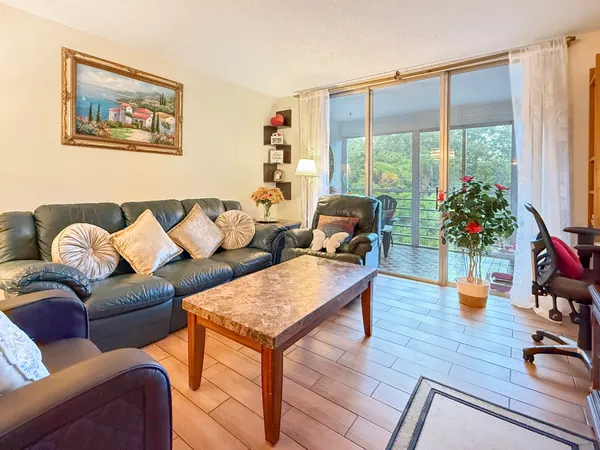 $90,000 | 3070 Northwest 48th Terrace, Unit 414, Lauderdale Lakes, FL 33313