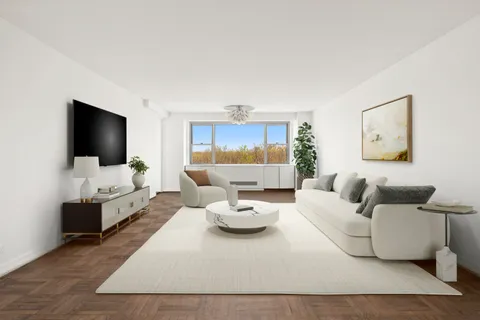 $2,500,000 | 24 Central Park South, Unit 11W | Central Park South