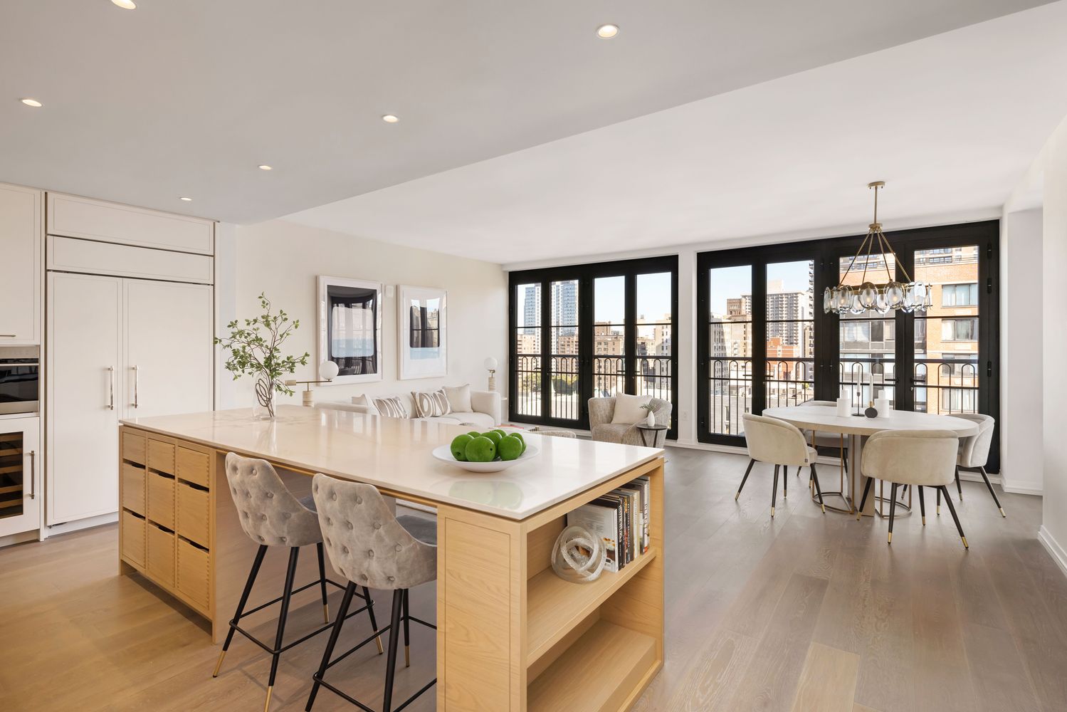 250 West 96th Street, Unit 10E Manhattan, NY 10025 - Photo 2 of 11