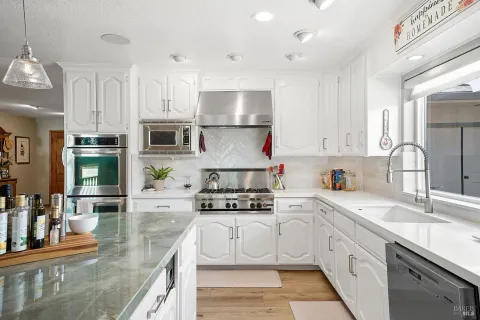 $1,150,000 | 1560 Crane Terrace, Ukiah, CA 95482