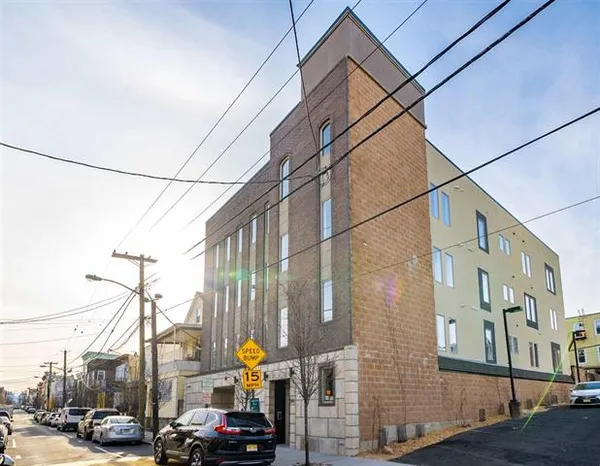 $2,150 | 541 42nd Street, Unit 2B, Union City, NJ 07087