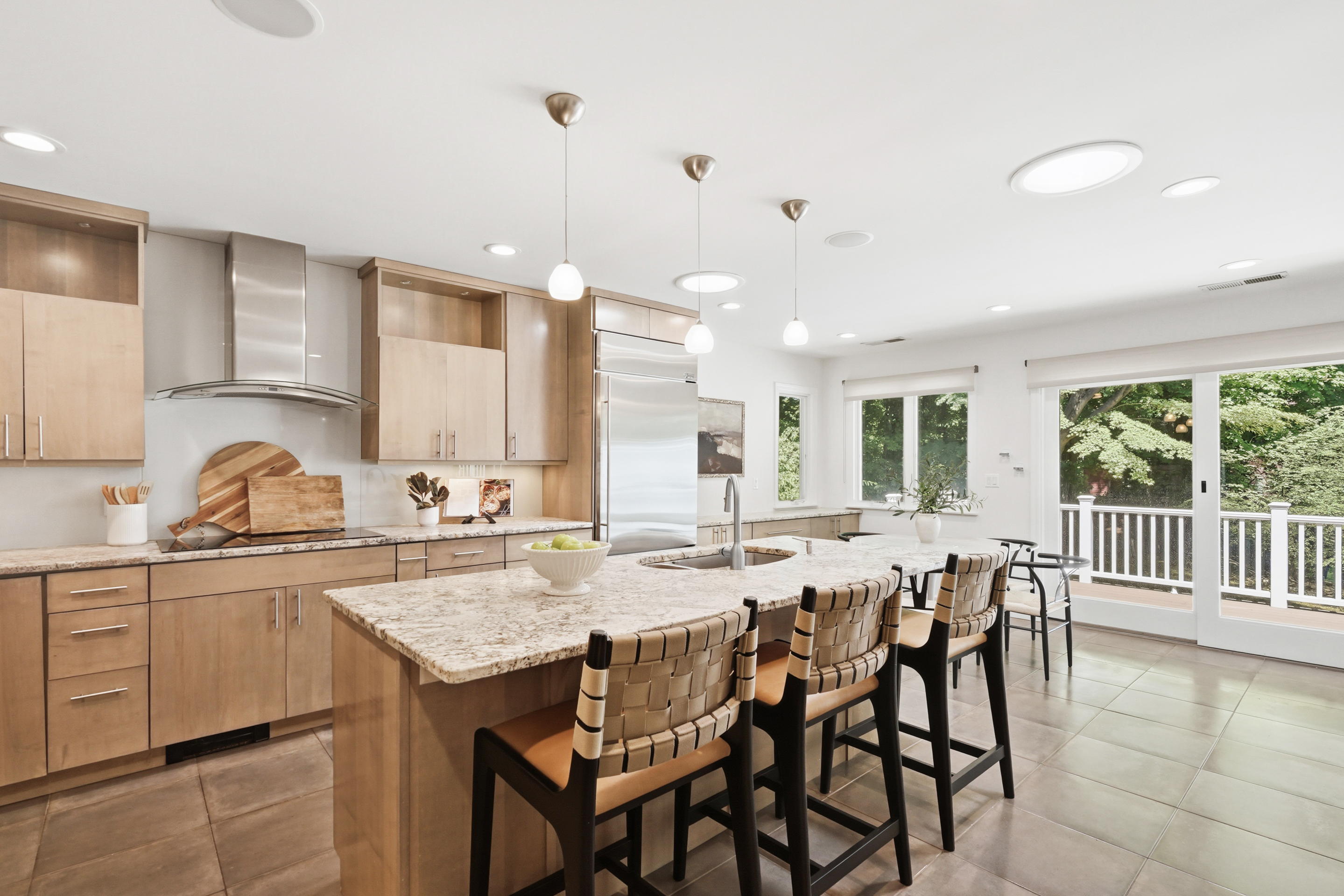 33 Sachem Road Greenwich, CT 06830 - Photo 4 of 8