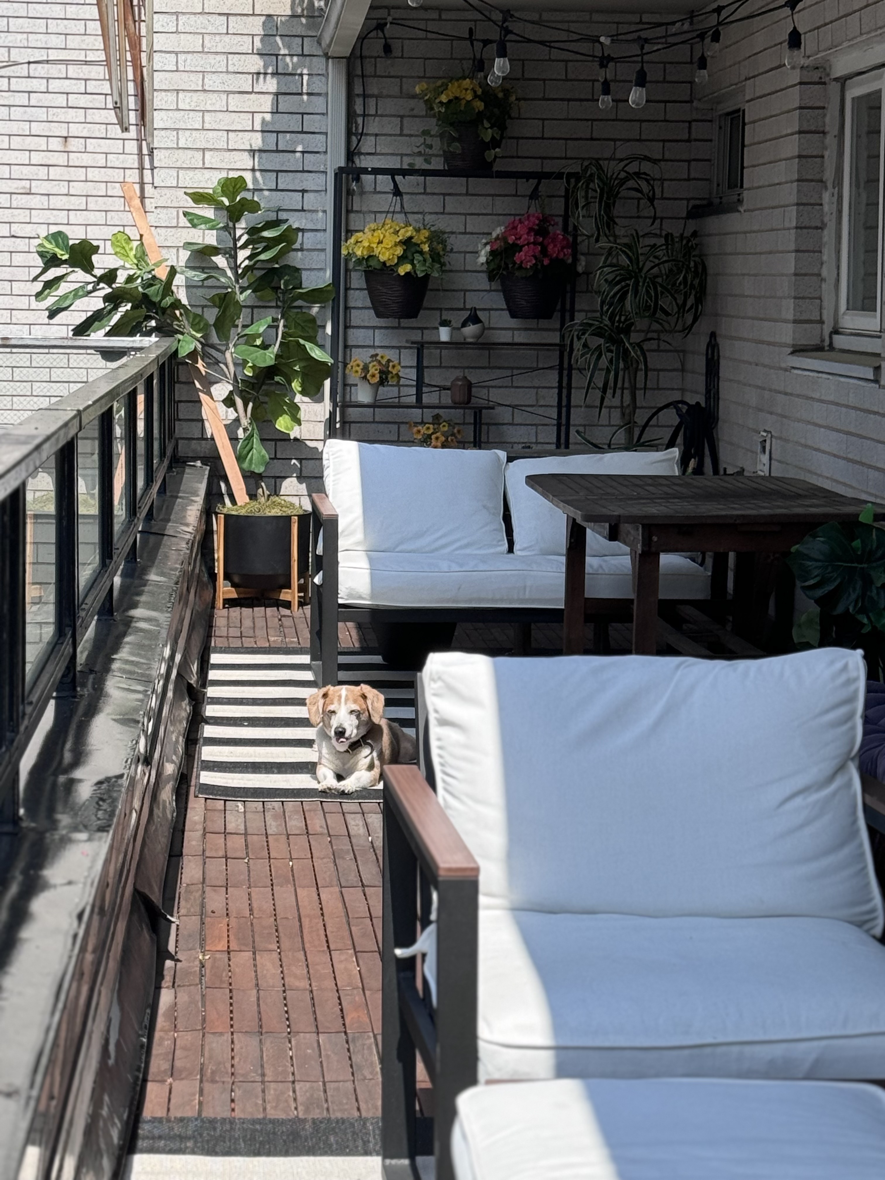 175 East 62nd Street, Unit 18B Manhattan, NY 10065 - Photo 14 of 18 a view of outdoor space and deck