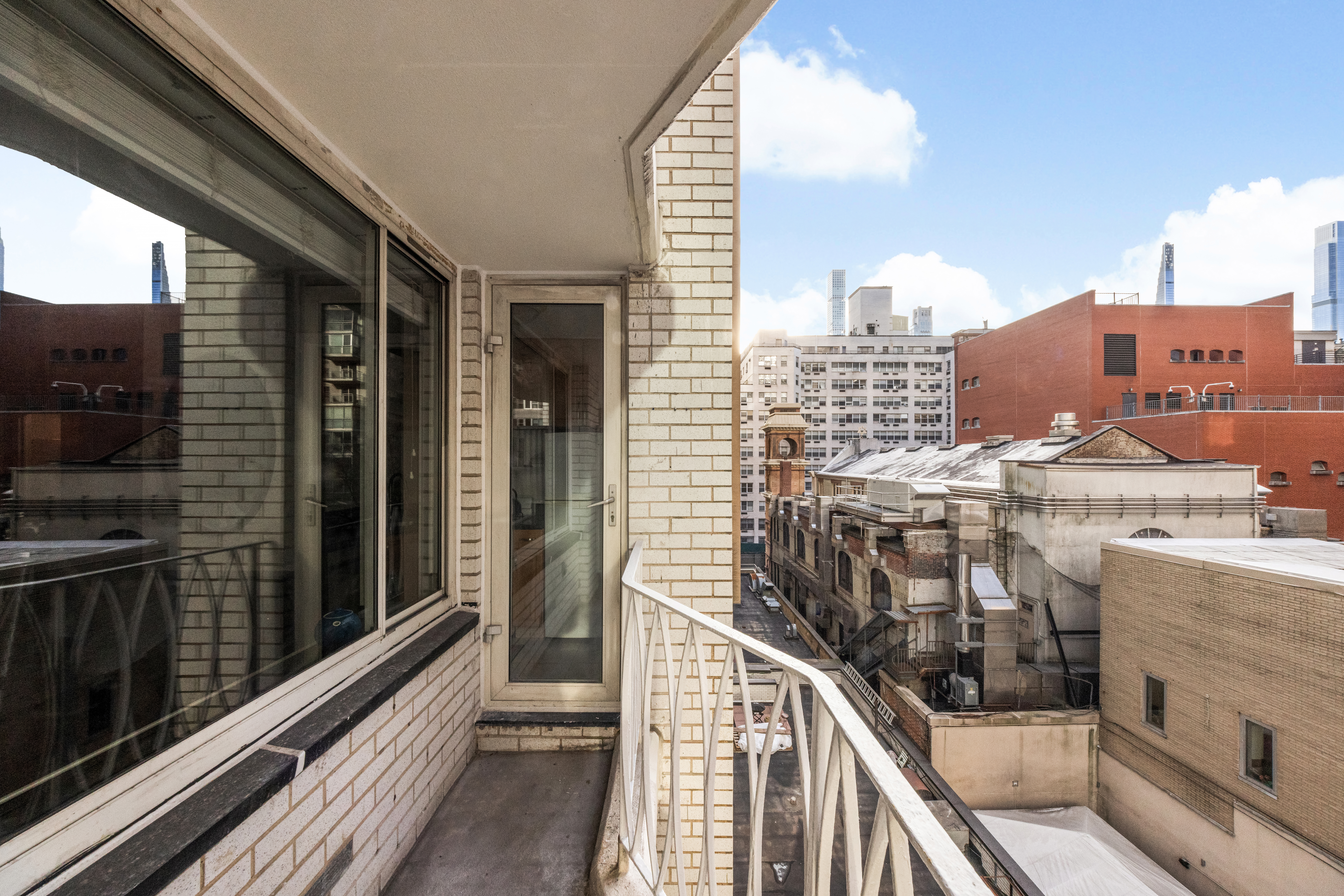 1160 3rd Avenue, Unit 6BC Manhattan, NY 10065 - Photo 6 of 13 a view of balcony with city view
