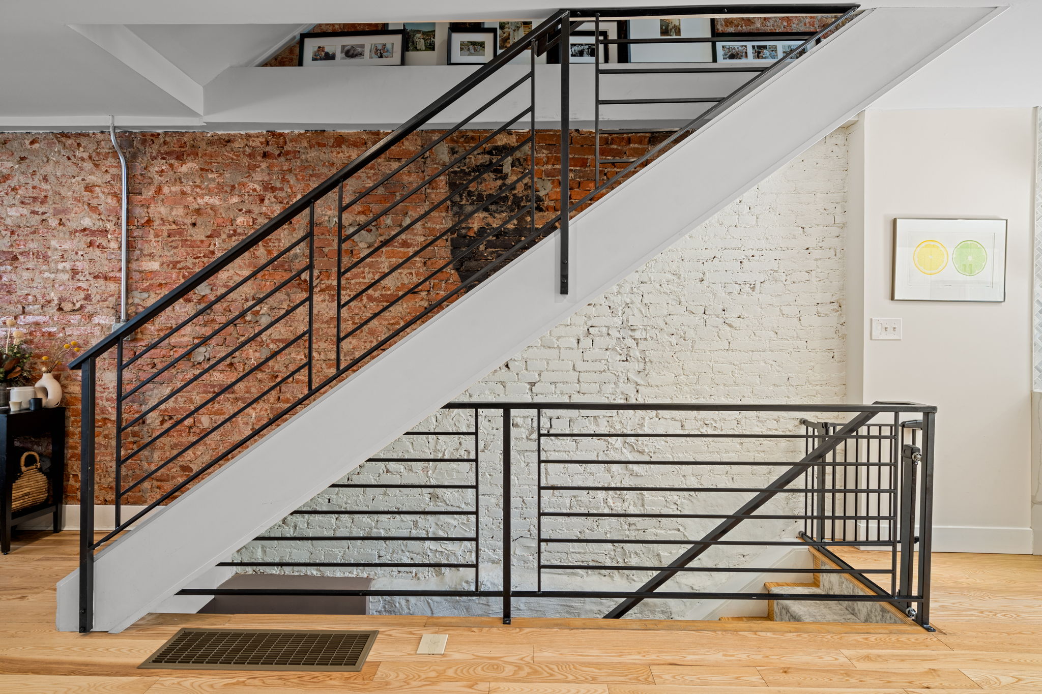 1934 Pemberton Street Philadelphia, PA 19146 - Photo 12 of 50 a view of entryway