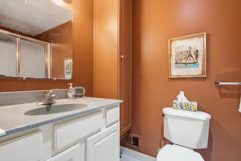 $950,000 | 9004 Paddock Lane, Potomac, MD 20854