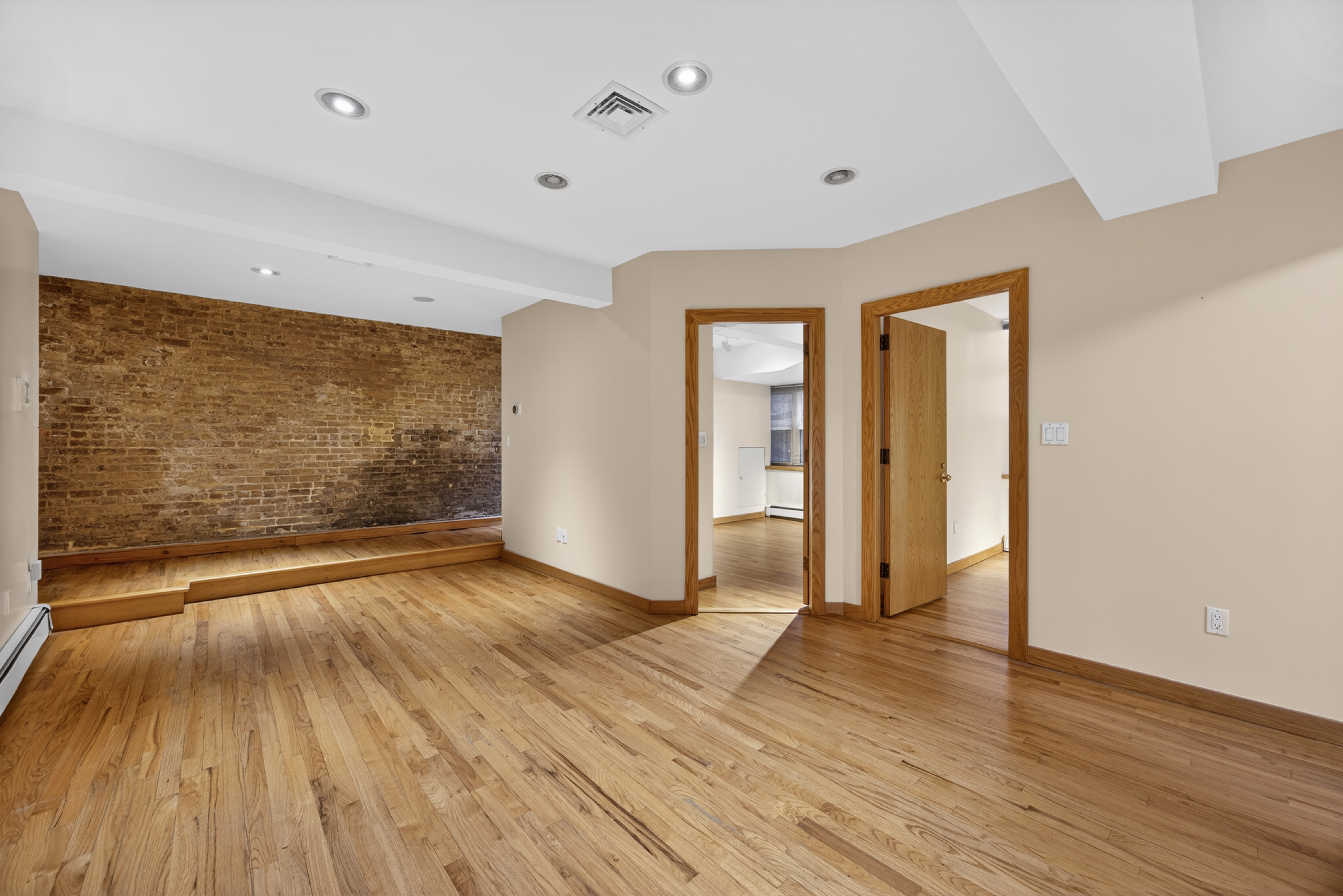 21 Hunts Lane Brooklyn, NY 11201 - Photo 12 of 31