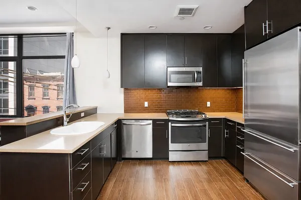 $2,850 | 42-37 27th Street, Unit 2C | Long Island City