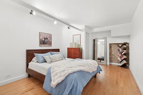 $825,000 | 59 West 88th Street, Unit BF | Upper West Side