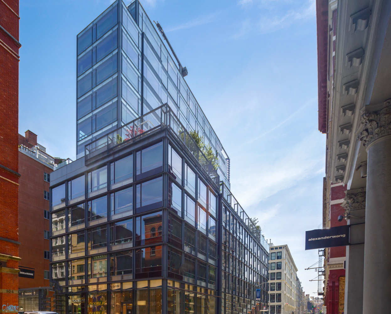 40 Mercer Street, Unit PH7 Manhattan, NY 10013 - Photo 19 of 20 a view of a building