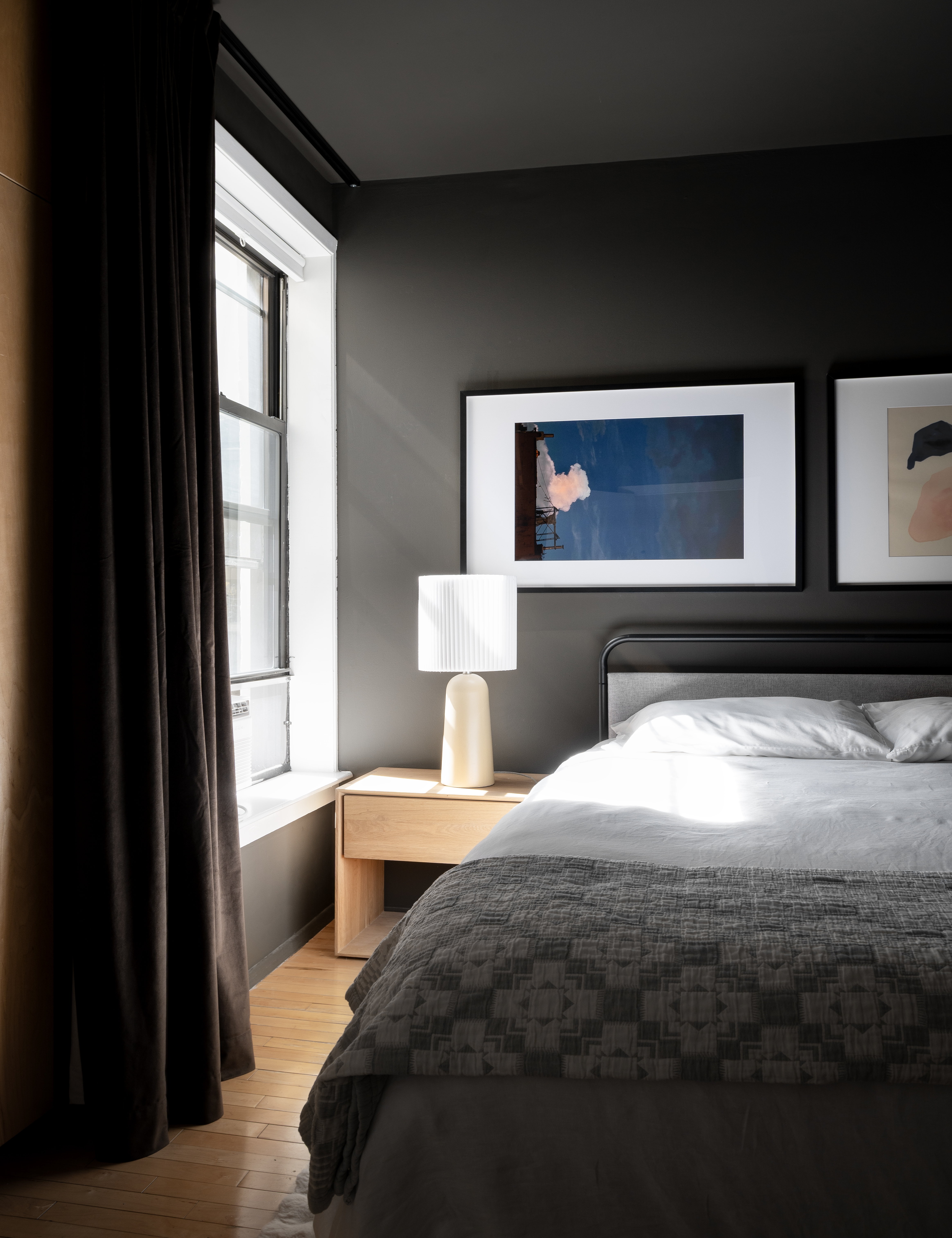 206 West 85th Street, Unit 5 Manhattan, NY 10024 - Photo 5 of 15 a bedroom with a bed and a potted plant