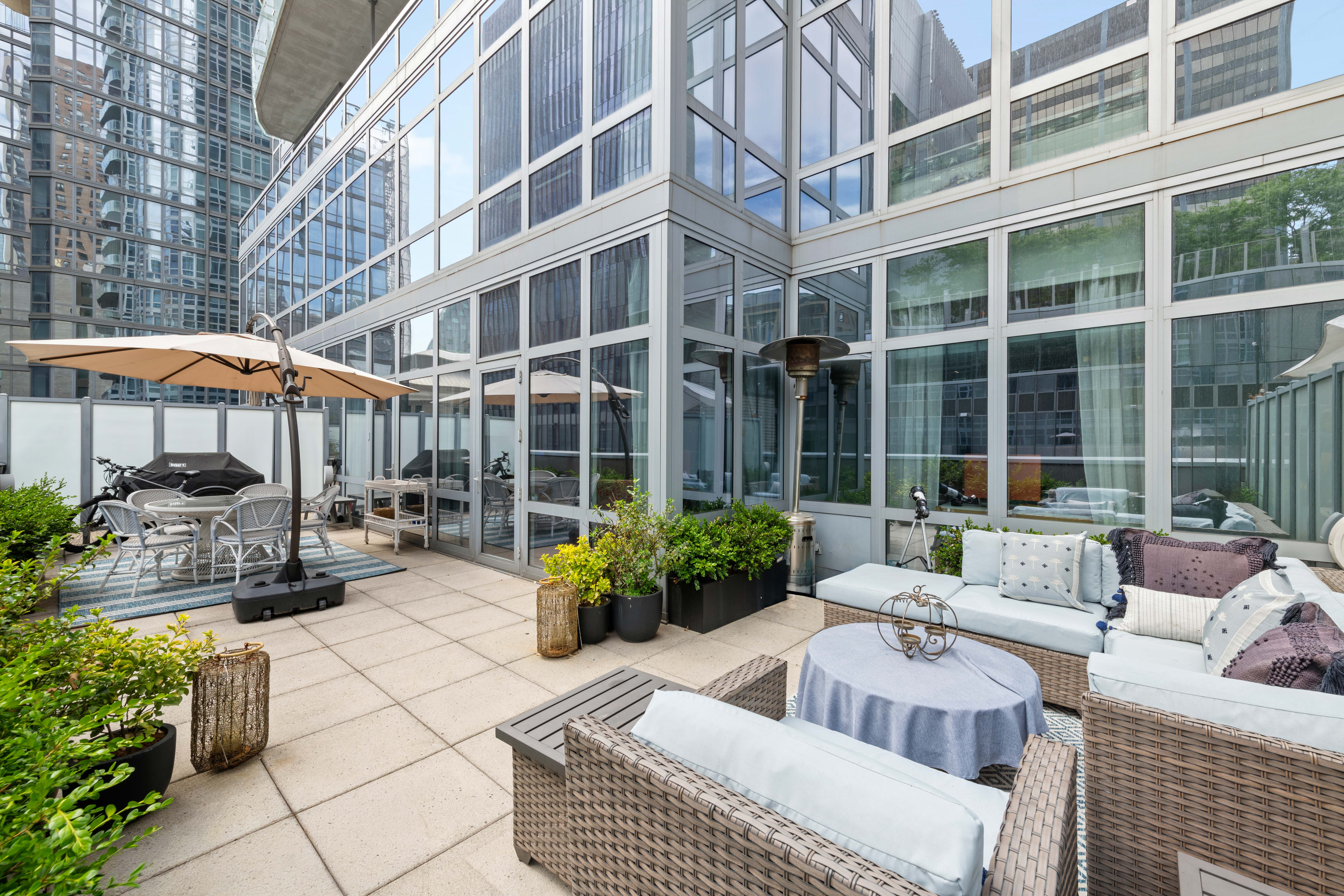 555 West 59th Street, Unit TH3C Manhattan, NY 10019 - Photo 13 of 20 Gallery Image 13