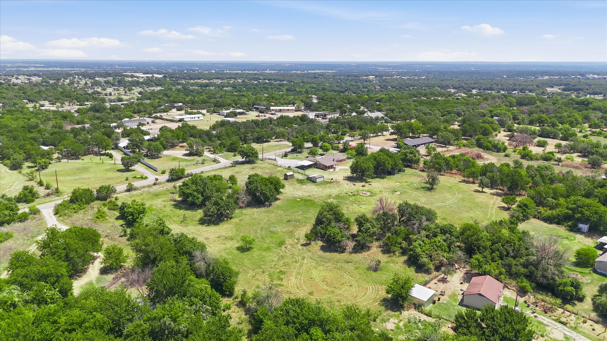 892 Highland Circle Springtown, TX 76082 - Photo 33 of 36 Gallery Image 33