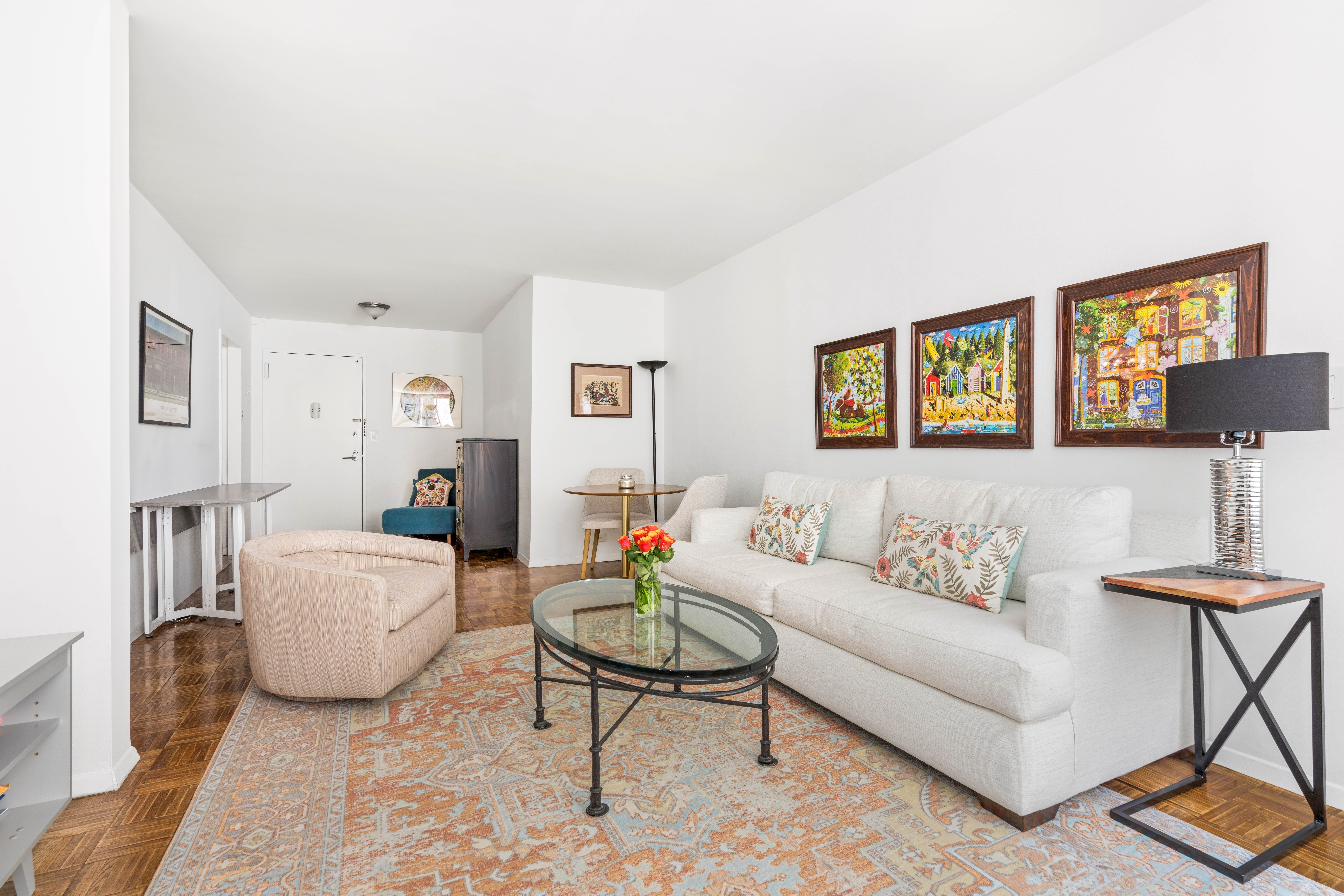 61 West 62nd Street, Unit 6C Manhattan, NY 10023 - Photo 2 of 6