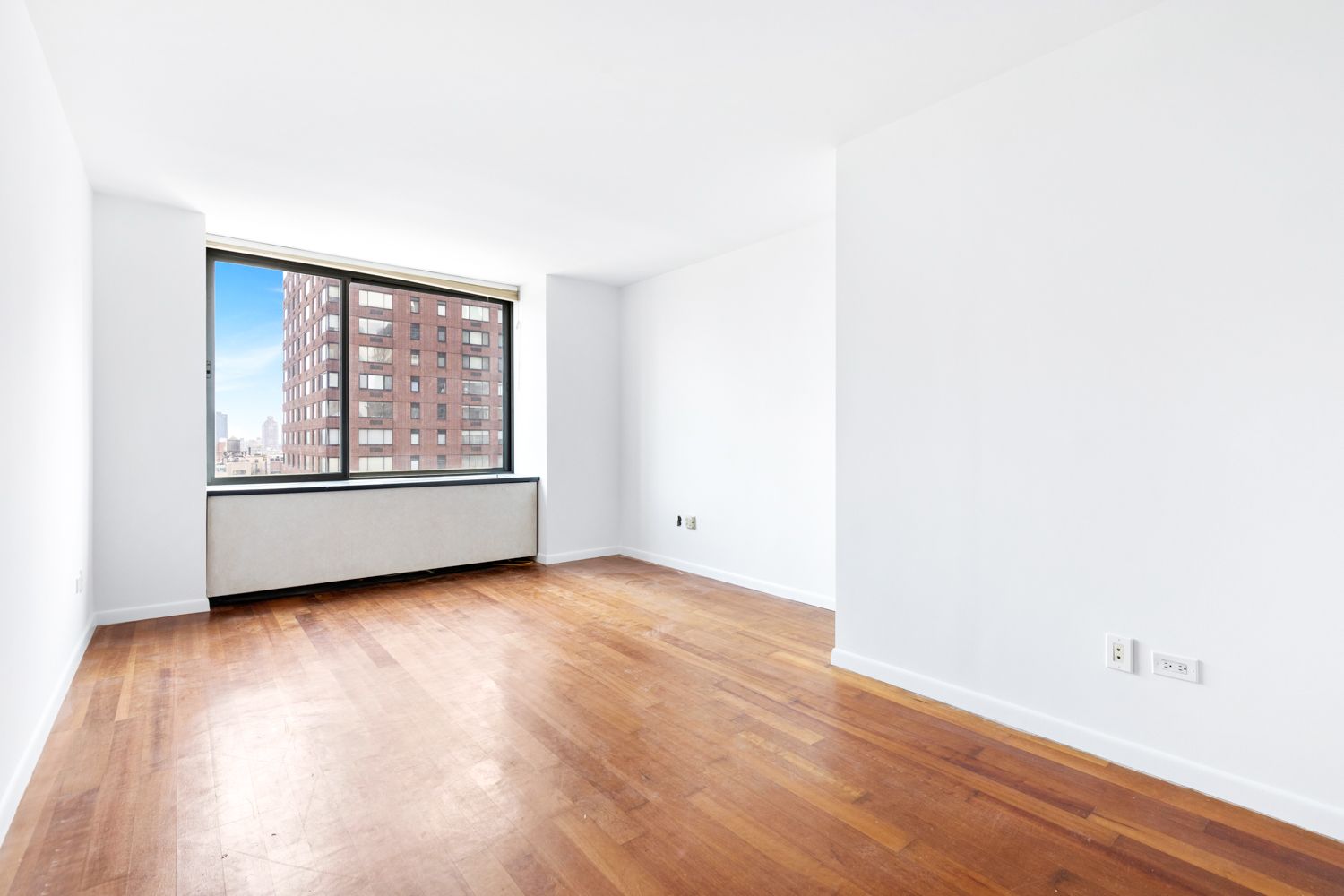 111 West 67th Street, Unit 24H Manhattan, NY 10023 - Photo 1 of 7