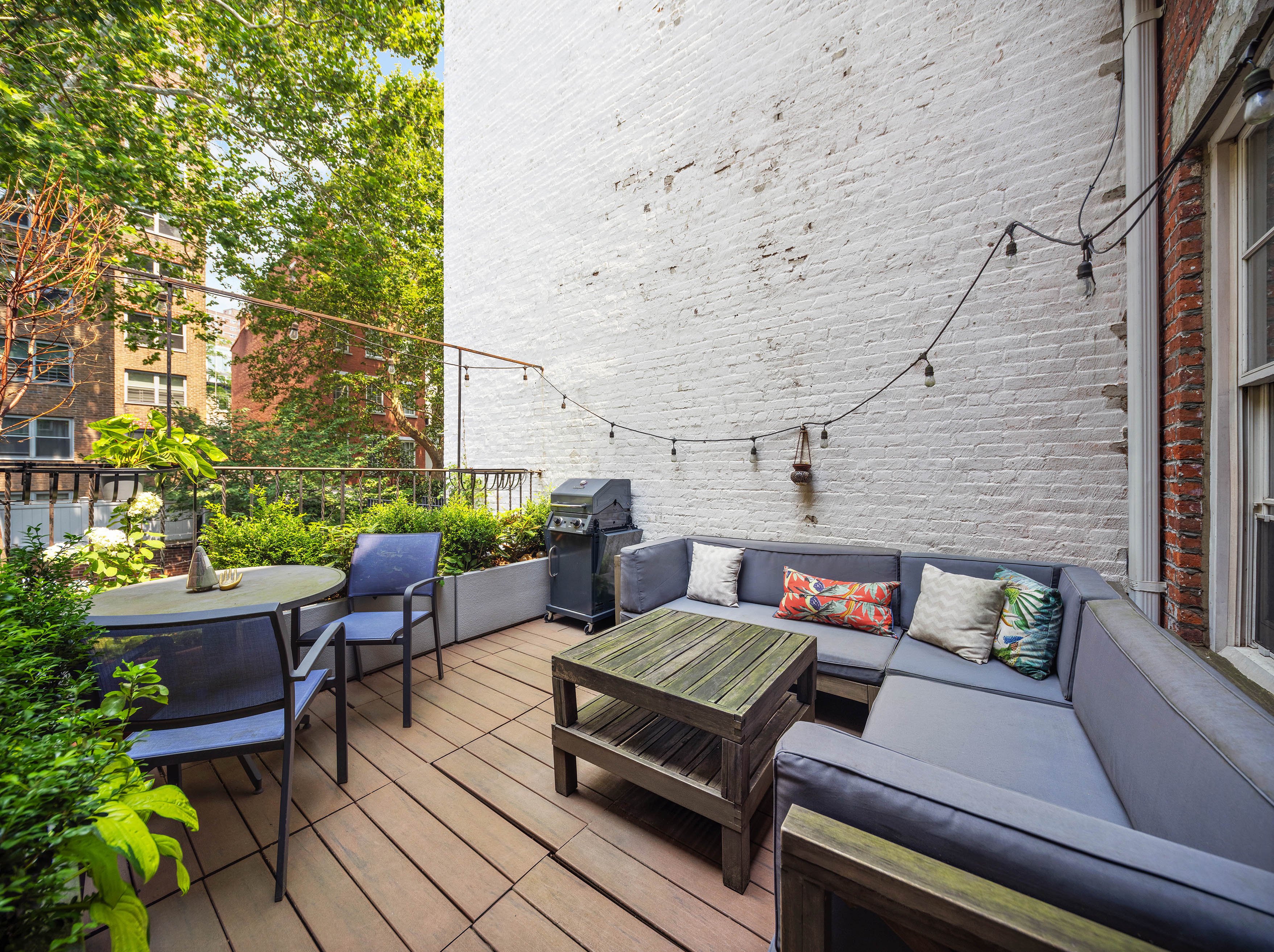 349 West 21st Street, Unit B Manhattan, NY 10011 - Photo 6 of 7 Gallery Image 6