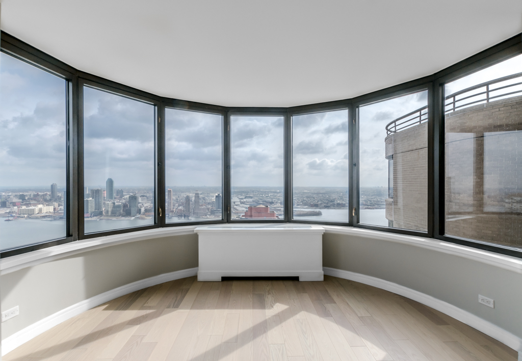 330 East 38th Street, Unit 54K Manhattan, NY 10016 - Photo 2 of 16