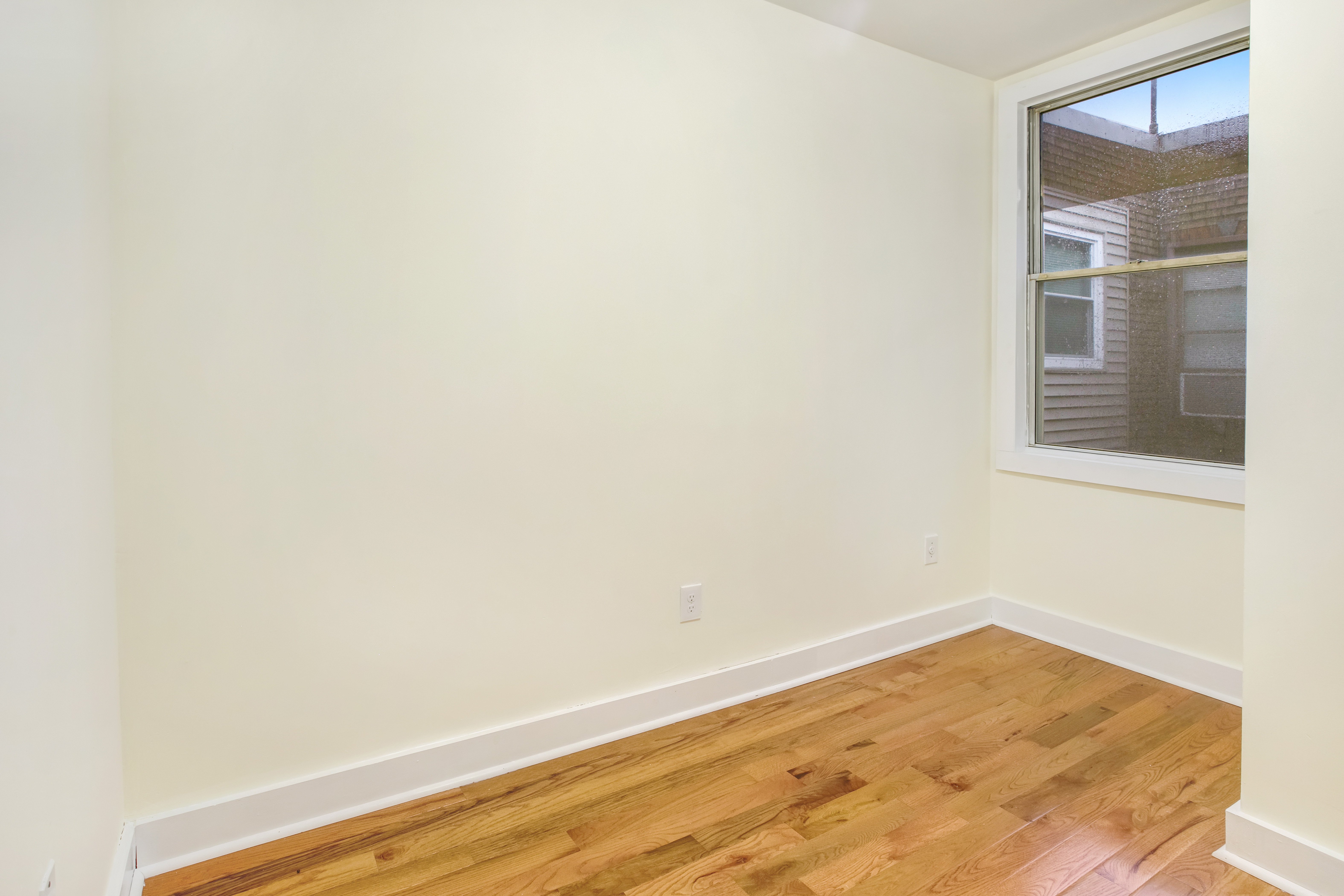22-42 41st Street, Unit 2L Queens, NY 11105 - Photo 6 of 8