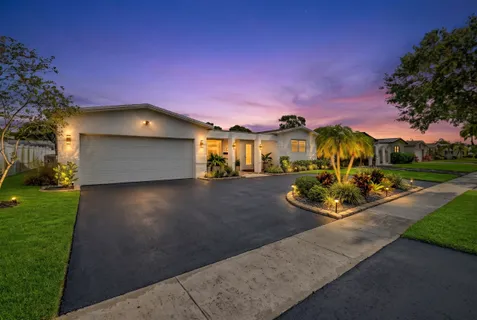 $650,000 | 9121 Southwest 54th Place, Cooper City, FL 33328