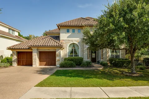 $1,095,000 | 2401 Hunters Green Court, Austin, TX 78732