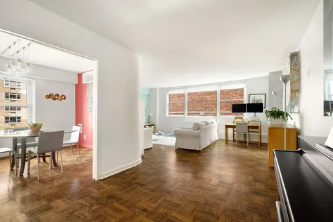 $1,500,000 | 501 East 79th Street, Unit 11E | Upper East Side