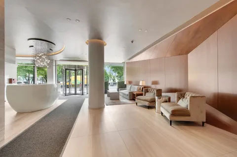 $2,695,000 | 212 Warren Street, Unit 17S | Battery Park City