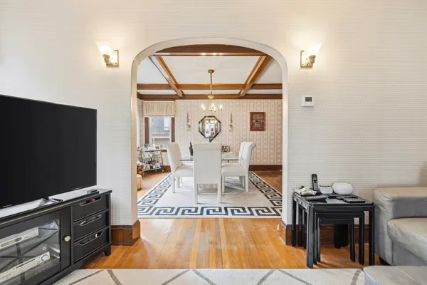 Contact Agent | 55 Winthrop Street, Everett, MA 02149