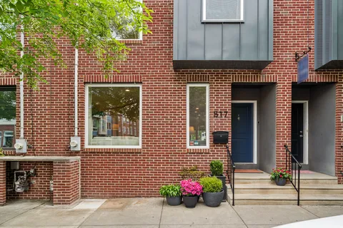 $875,000 | 517 Carpenter Street, Philadelphia, PA 19147