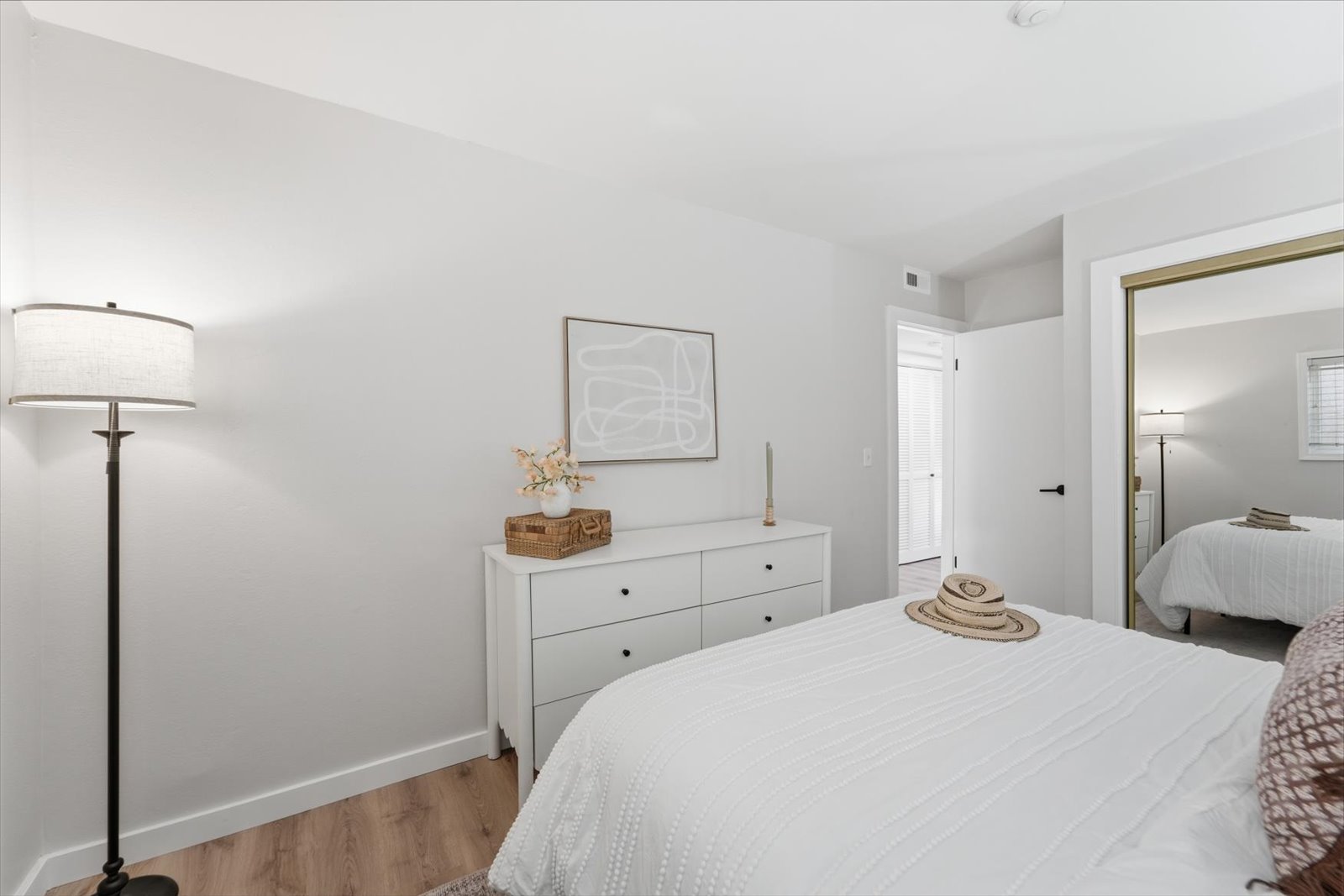 2305 Rockefeller Lane, Unit B Redondo Beach, CA 90278 - Photo 13 of 49