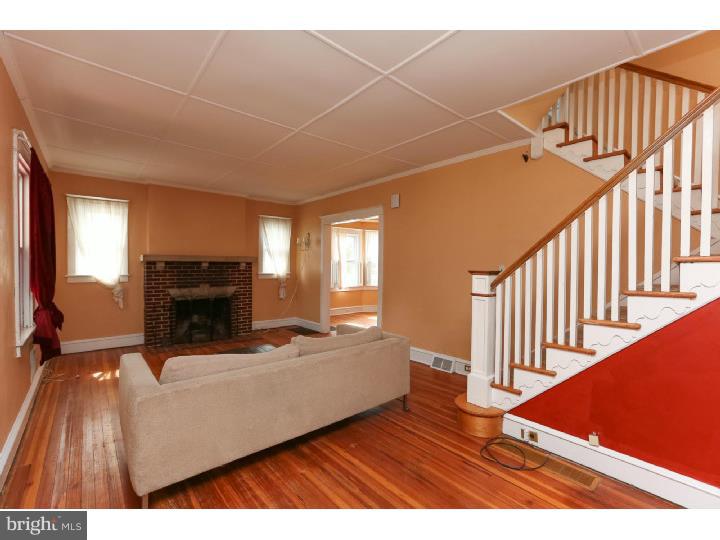 410 Oxford Road Havertown, PA 19083 - Photo 2 of 5