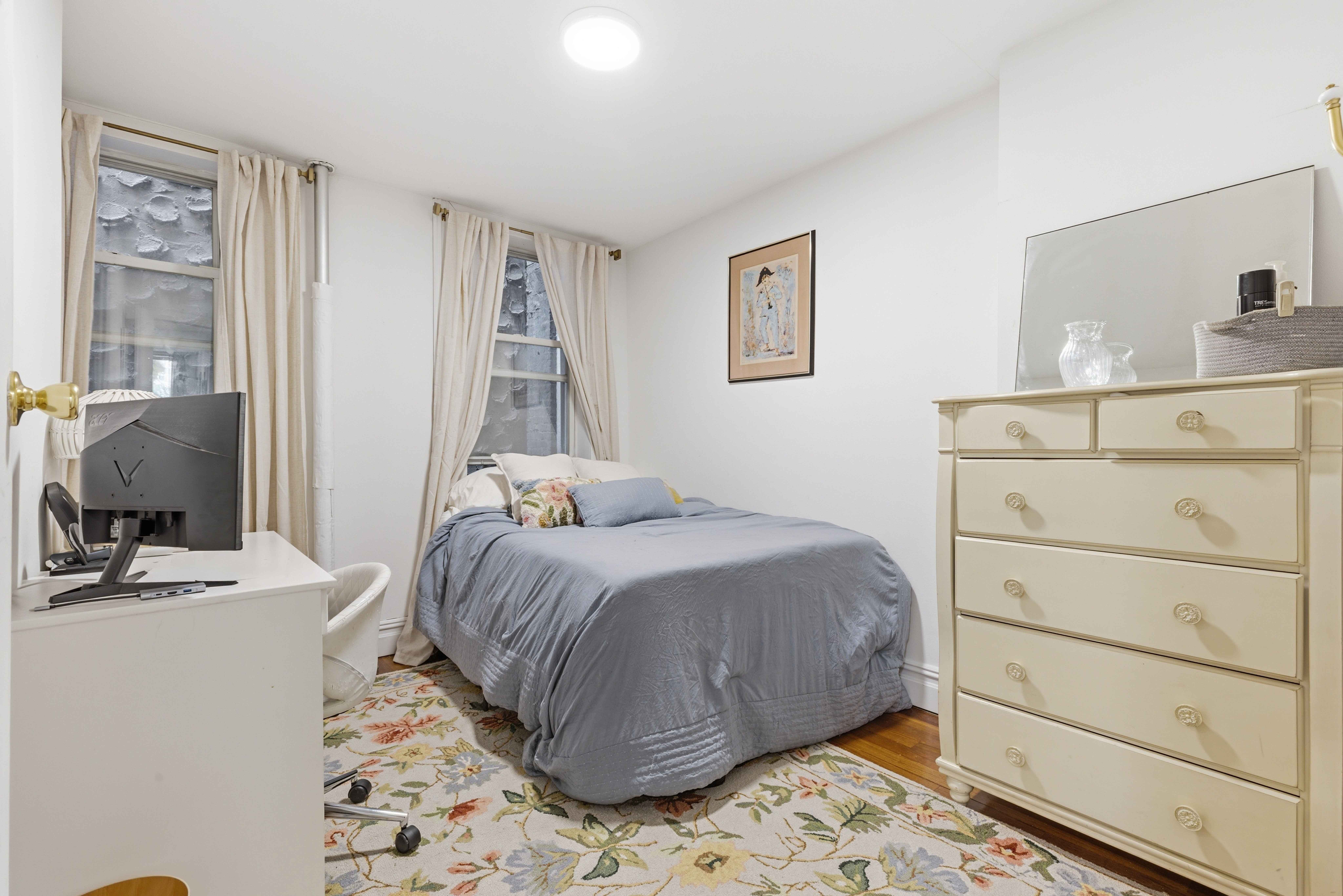 150 East 3rd Street, Unit 2 Manhattan, NY 10009 - Photo 4 of 6