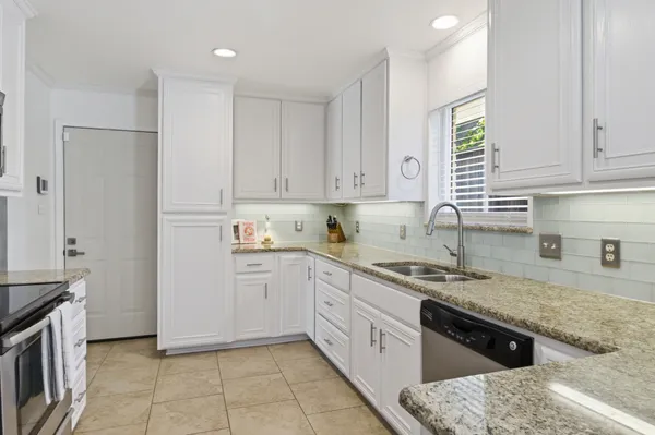 $447,000 | 2250 Peavy Circle, Dallas, TX 75228