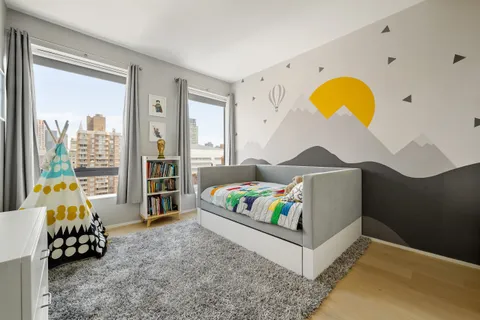 $4,850,000 | 121 East 22nd Street, Unit N1702 | Gramercy