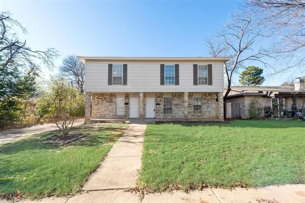 $2,100 | 1313 Willow Wood Court, Irving, TX 75060